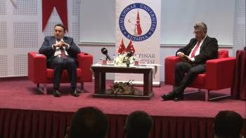 Kütahya Valisi Musa Işın, Üniversite Öğrencileriyle Bir Araya Geldi
