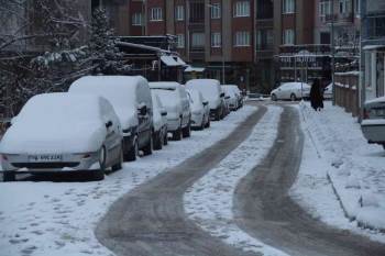 Kütahya’Ya Mart Karı
