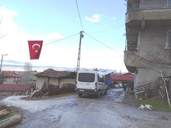 Kütahyalı 50 Yaşındaki Polis Memuru, Kansere Yenik Düştü
