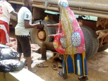 Kütahyalı Dernek Gana’Da Kurban Kesti
