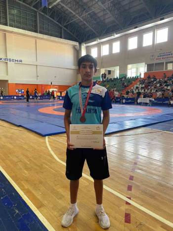 Kütahyalı Güreşçi Türkiye İkinci Oldu
