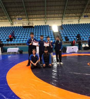 Kütahyalı Güreşçiler Edirne’Den 2 Madalya İle Döndü
