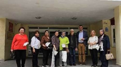 Kütahyalı kadınlardan huzurevi sakinlerine anlamlı destek