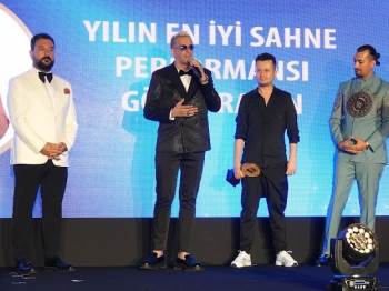 Kütahyalı Sanatçı Gölge Rayan, 3 Ödül Birden Kazandı
