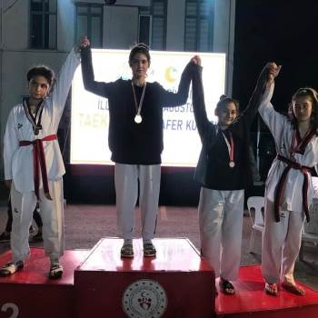 Kütahyalı Sporculardan Isparta’Da Büyük Başarı
