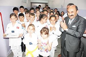 Tekvandocu çocuklar umutlandırıyor