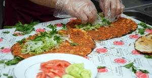 Lahmacun satıcısı memnun