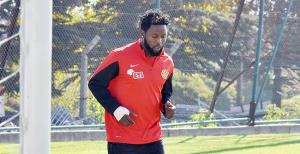 Lawal ayrı çalıştı