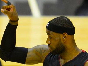 LeBron James varsa sorun yok