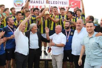Lefke Cup U15 2019 Futbol Turnuvası’Nın Şampiyonu Fenerbahçe Oldu
