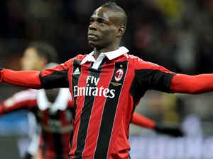 Ünal Aysal zili çaldı... Kapıyı o açtı: Balotelli