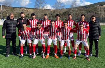 Lider Bilecikspor Geriye Düştüğü Maçı Kazanmasını Bildi
