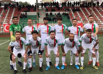 Lider İlk Yarı Zorlansa Da İkinci Yarı Attığı Gollerle Kazandı
