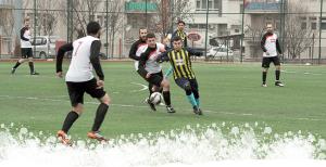 Liderler zorlanmadı