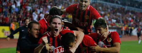 Lige evimizde başlıyoruz