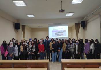 Lise Öğrencileri Gediz Sağlık Hizmetleri Myo’Da
