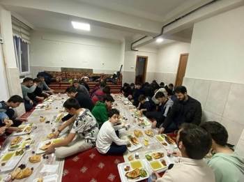 Lise Öğrencileri Gençlik Merkezi Ve Faaliyetleri Hakkında Bilgilendirildi
