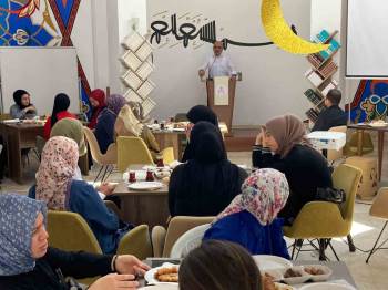 Lise Öğrencileri Kahvaltıda Buluştu
