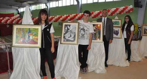 LİSE ÖĞRENCİLERİNDEN MÜTHİŞ SERGİ