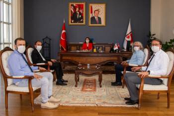 Lise Öğrencisi Kader Baysal Bir Günlüğüne Rektör Oldu
