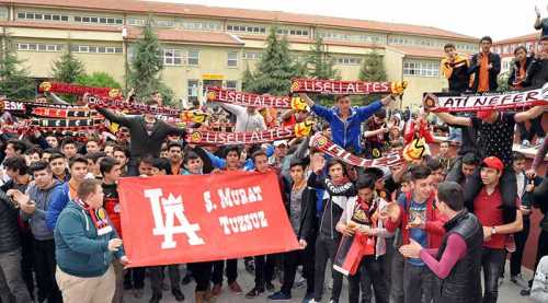 LİSELİLERİN ES ES AŞKI