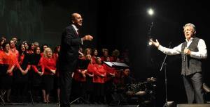 Livaneli şarkıları seslendirildi