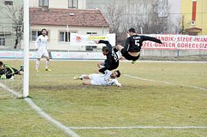 Lokomotif rötar yaptı 