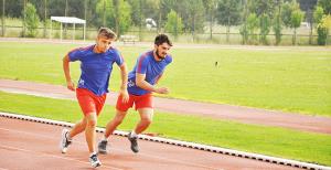 Lokomotif topbaşı yaptı