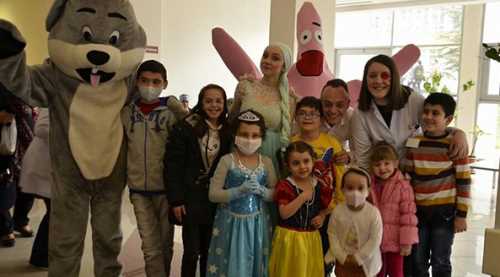 LÖSEMİ HASTALARINA GÖNÜLDEN DESTEK