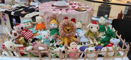 LÖSEV’den "Annemin de yüzü gülüyor" sergisi