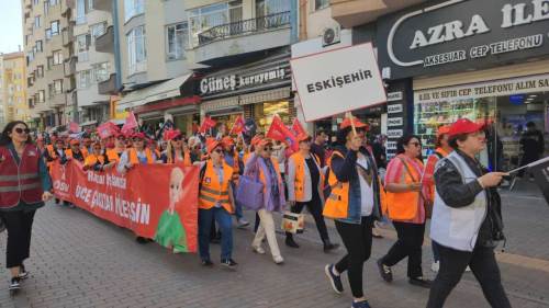 LÖSEV'den Eskişehir'de farkındalık yürüyüşü!