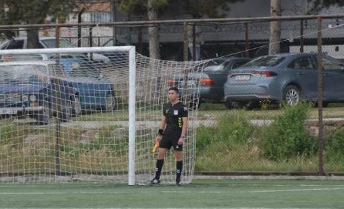 Maç gecikmeli başladı