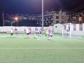 Maç Sonrası Soluğu Denizde Aldılar
