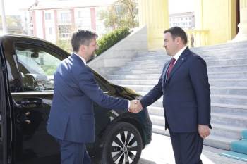 Macaristan Ankara Büyükelçisi Viktor Matis, Kütahya Valisi Musa Işın’I Ziyaret Etti
