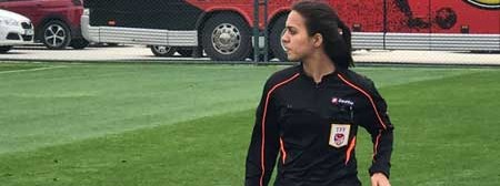 Maçımıza damga vuran kadın hakem!