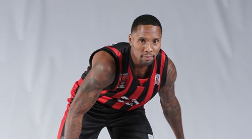 Maçın yıldızı Rowland