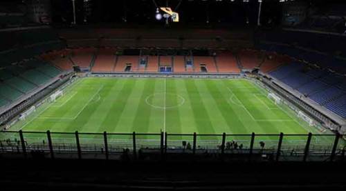 Maçlar seyircisiz mi oynanacak? Bakan açıkladı...