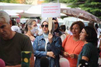 Mahalle Kadınlarından Pazarda Baz İstasyonu Protestosu