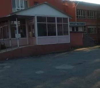 Mahalle Muhtarının Kullanılmayan Hastane Bahçesi İçin Otopark Olsun Talebi
