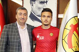 Mahmut Boz imzaladı