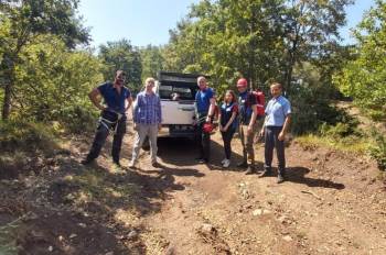 Mahsur Kalan Köpeği Böyle Kurtardılar
