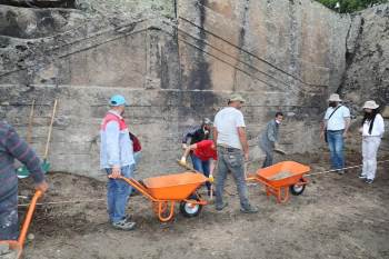Maltaş Anıt Abidesi Gün Yüzüne Çıkıyor
