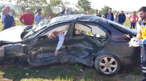 Manisa'da düğün konvoyunda facia: 4 ölü 5 yaralı