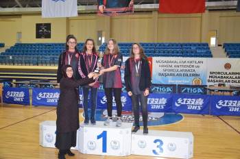 Masa Tenisi Gençler Kategorisi Müsabakaları Sona Erdi
