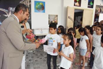 Matematik Kurslarında Eğitim Alan Çocuklara Sertifikaları Verildi
