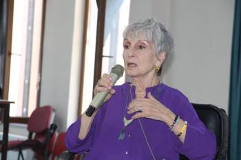 Mehmet Akif Ersoy’Un Torunu Kurtuluş Savaşı Ve Dedesini Anlattı
