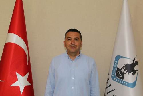 Mehmet Potoğlu siyaseten adam değil 