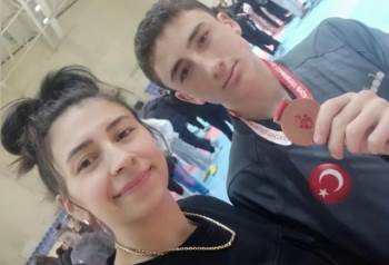 Meksika’Da Yapılacak Liseler Arası Dünya Şampiyonası’Na Katılmaya Hak Kazandılar
