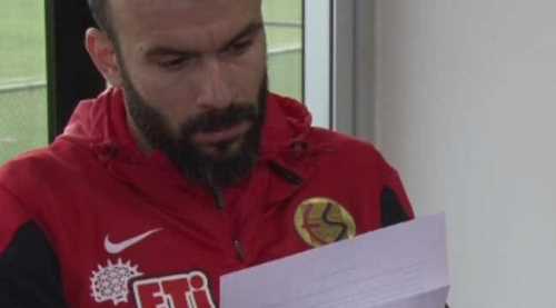 MEKTUPLAR FUTBOLCULARA ULAŞTI