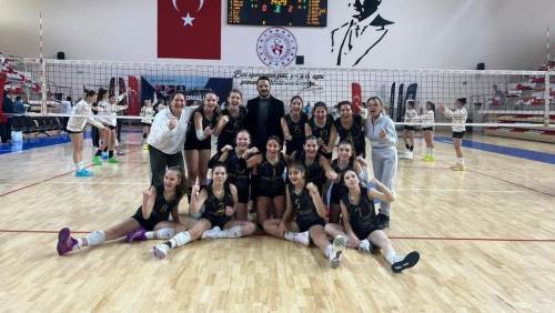 Melahat Ünügür Ortaokulu finale çıktı!